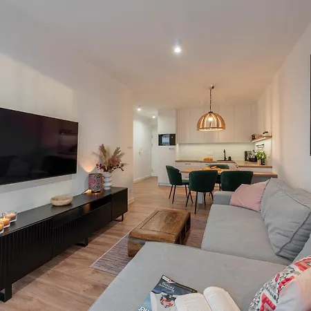 Horyzont - Westin House Sauna, Basen I Silownia アパート コウォブジェク